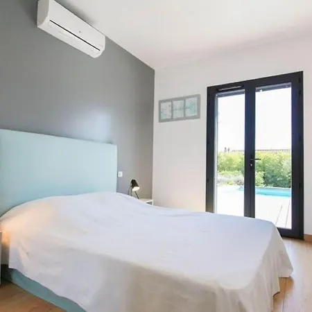 Inviting Holiday In With Private Pool